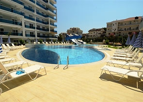 شقة مفروشة بإطلالة بحرية ضمن مجمع فاخر في منطقة توسمور – ألانيا