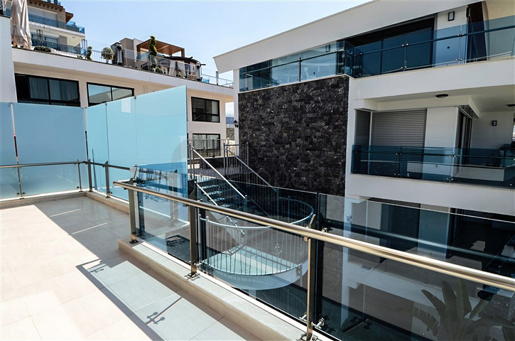 شقة دوبلكس فاخرة على الطراز الشرقي في منطقة كوناكليه – ألانيا