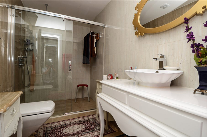 شقة دوبلكس فاخرة على الطراز الشرقي في منطقة كوناكليه – ألانيا