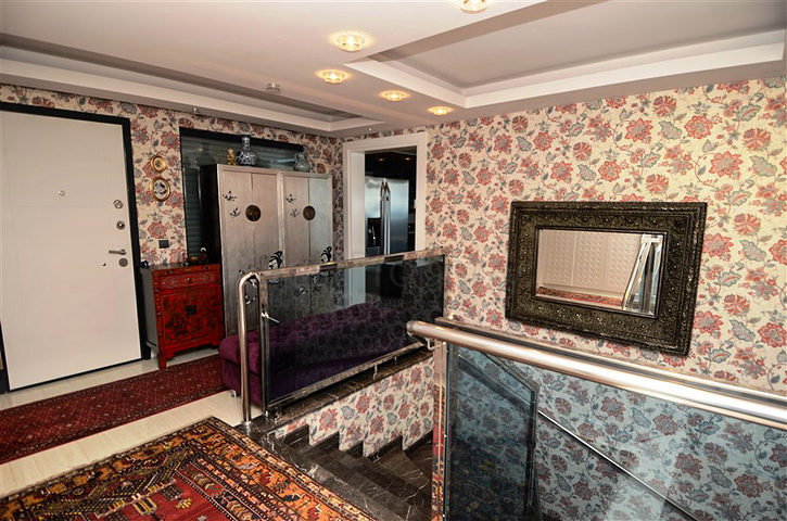 شقة دوبلكس فاخرة على الطراز الشرقي في منطقة كوناكليه – ألانيا