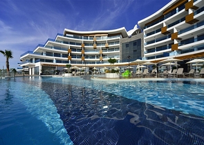 شقة دوبلكس فاخرة على الطراز الشرقي في منطقة كوناكليه – ألانيا