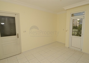 شقة بثلاث غرف ضمن مجمع سكني في مركز مدينة ألانيا