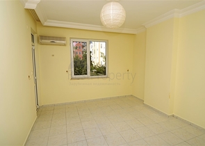 شقة بثلاث غرف ضمن مجمع سكني في مركز مدينة ألانيا