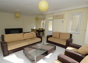 شقة بثلاث غرف ضمن مجمع سكني في مركز مدينة ألانيا