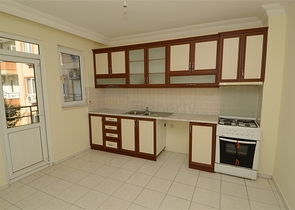 شقة بثلاث غرف ضمن مجمع سكني في مركز مدينة ألانيا