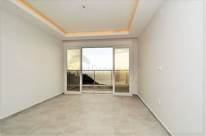 فيلا جديدة باطلالة بحر ساحرة في الانيا - كارجي جاك 