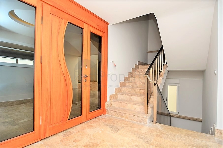 فيلا جديدة باطلالة بحر ساحرة في الانيا - كارجي جاك 