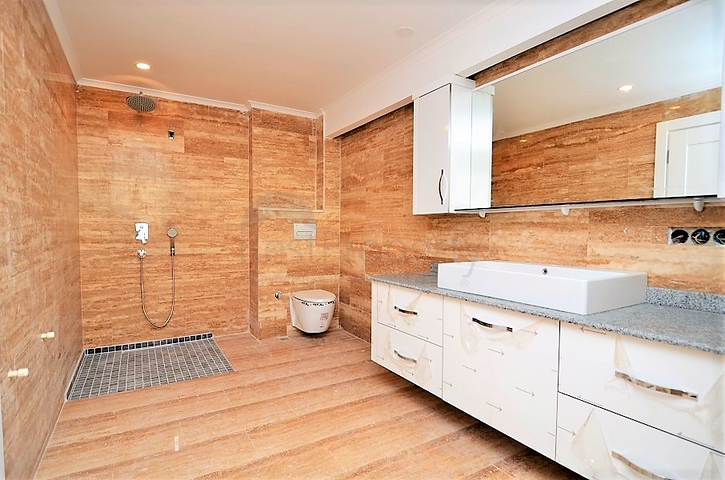 فيلا جديدة باطلالة بحر ساحرة في الانيا - كارجي جاك 