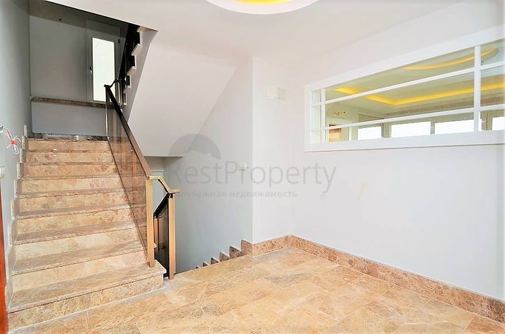 فيلا جديدة باطلالة بحر ساحرة في الانيا - كارجي جاك 