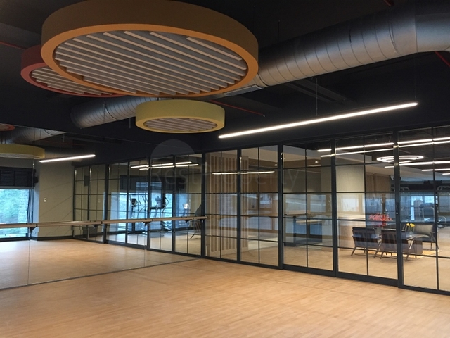 موقع مميز - تصاميم حديثة - شقق فاخرة للبيع في منطقة سارير / اسطنبول 