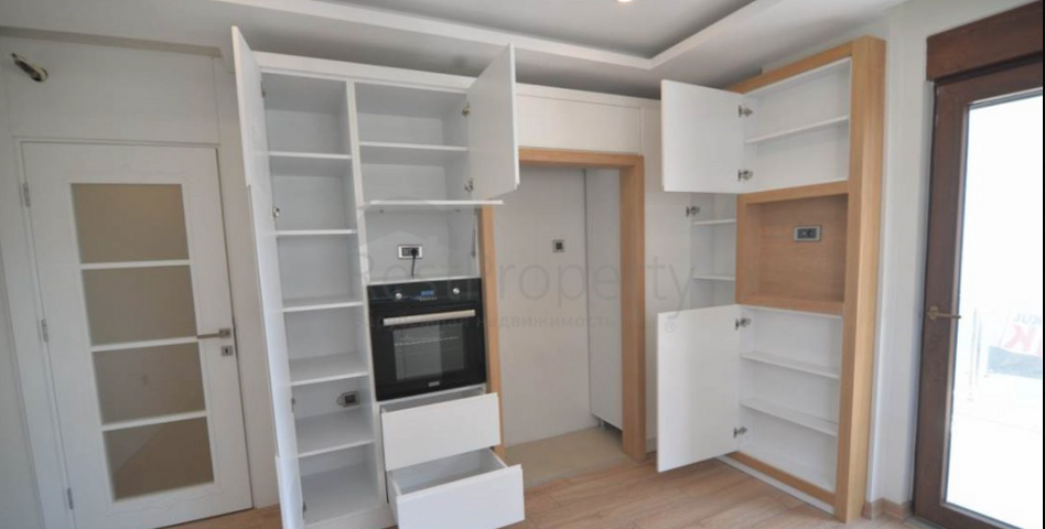 شقق فسيحة 4 + 1 في اونجالي كونيالتي انطاليا