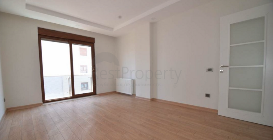 شقق فسيحة 4 + 1 في اونجالي كونيالتي انطاليا