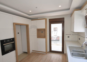 شقق فسيحة 4 + 1 في اونجالي كونيالتي انطاليا