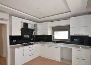 شقق فسيحة 4 + 1 في اونجالي كونيالتي انطاليا