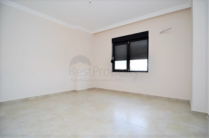 شقة غرفة وصالة ضمن مجمع بخدمات خمس نجوم في اوبا / الانيا