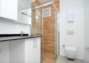 شقة غرفة وصالة ضمن مجمع بخدمات خمس نجوم في اوبا / الانيا