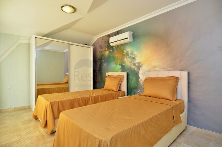 دوبلكس فاخرة ضمن مجمع سكني عائلي في جيكجلي / الانيا 