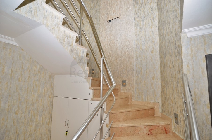 دوبلكس فاخرة ضمن مجمع سكني عائلي في جيكجلي / الانيا 