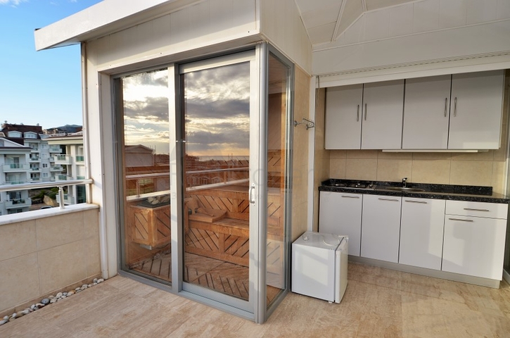 دوبلكس فاخرة ضمن مجمع سكني عائلي في جيكجلي / الانيا 