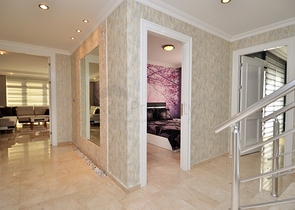 دوبلكس فاخرة ضمن مجمع سكني عائلي في جيكجلي / الانيا 