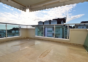 دوبلكس فاخرة ضمن مجمع سكني عائلي في جيكجلي / الانيا 