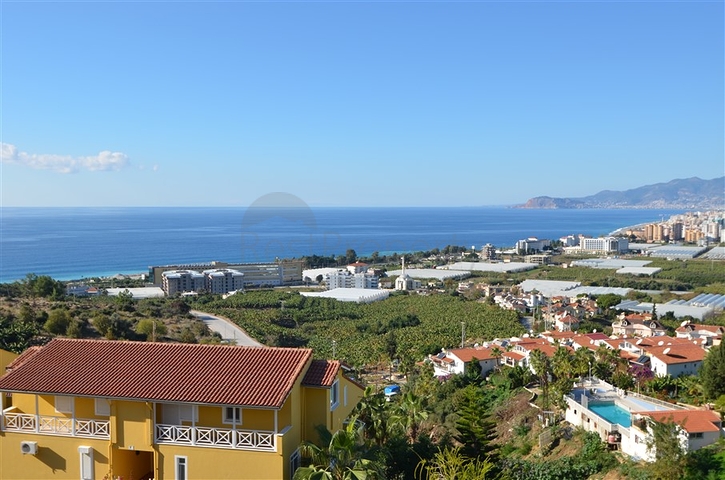 اطلالة بحر - دوبلكس مؤثثة - 3 غرف وصالة - سعر مناسب - كارجي جاك / الانيا 