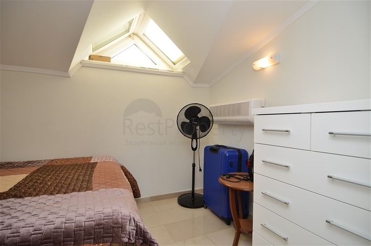 اطلالة بحر - دوبلكس مؤثثة - 3 غرف وصالة - سعر مناسب - كارجي جاك / الانيا 