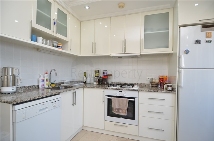 اطلالة بحر - دوبلكس مؤثثة - 3 غرف وصالة - سعر مناسب - كارجي جاك / الانيا 