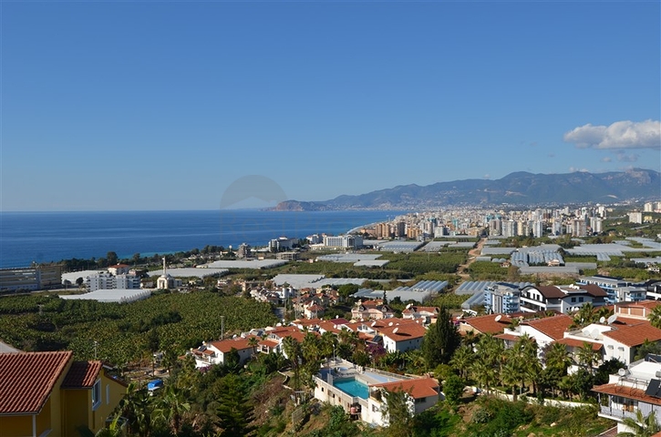 اطلالة بحر - دوبلكس مؤثثة - 3 غرف وصالة - سعر مناسب - كارجي جاك / الانيا 