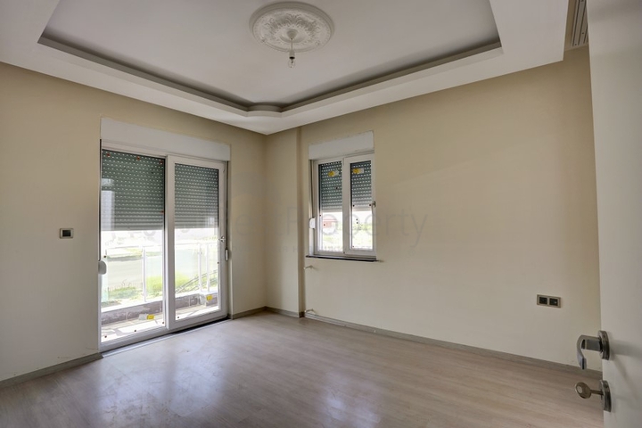 شقق جاهزة 2 + 1 في مجمع في دوشيميتي أنطاليا