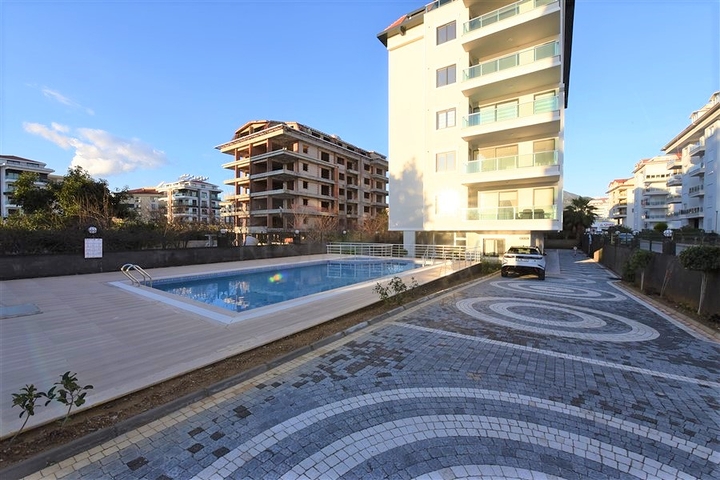 شقق متنوعة باطلالة بحرية ساحرة ضمن مجمع حديث في كاستل / الانيا 