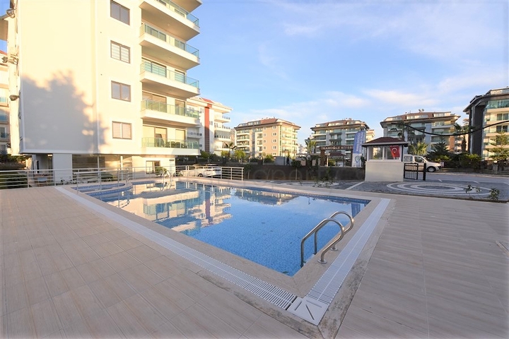 شقق متنوعة باطلالة بحرية ساحرة ضمن مجمع حديث في كاستل / الانيا 