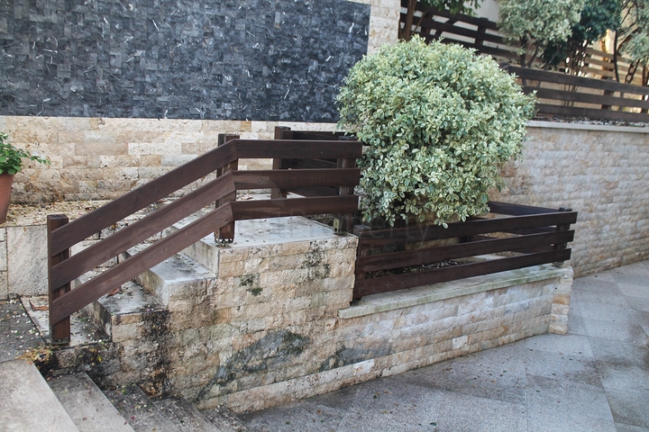 اطلالة بحر وقلعة - شقة عائلية - في مركز الانيا 