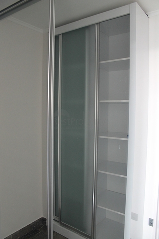 اطلالة بحر وقلعة - شقة عائلية - في مركز الانيا 