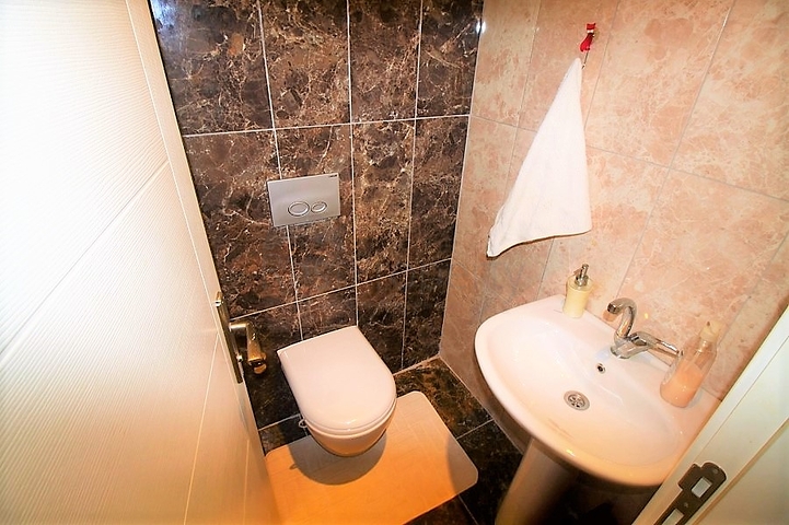 دوبلكس ثلاث غرف وصالة ضمن مجمع سكني حديث في كاستل / الانيا 