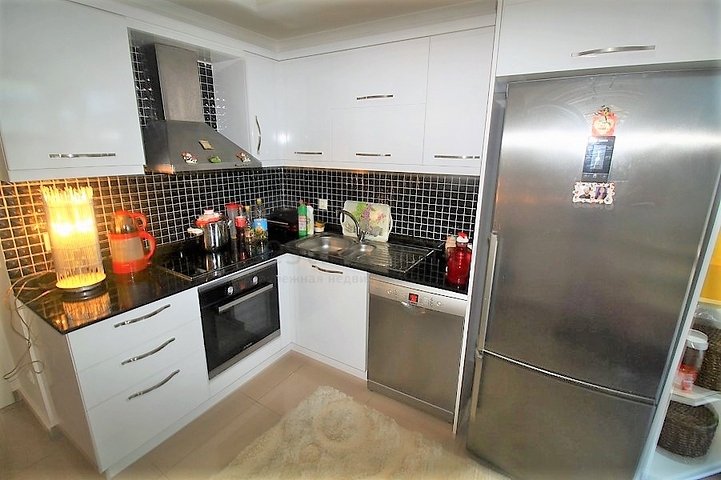 دوبلكس ثلاث غرف وصالة ضمن مجمع سكني حديث في كاستل / الانيا 