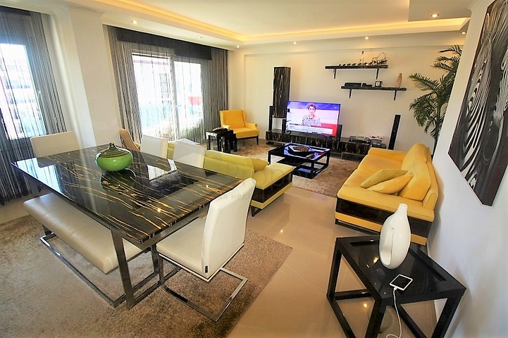 دوبلكس ثلاث غرف وصالة ضمن مجمع سكني حديث في كاستل / الانيا 