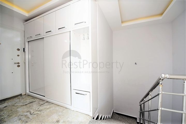 دوبلكس فاخرة - تراس واسع باطلالة بحر - ضمن مجمع سكني في مهموتلار / الانيا 