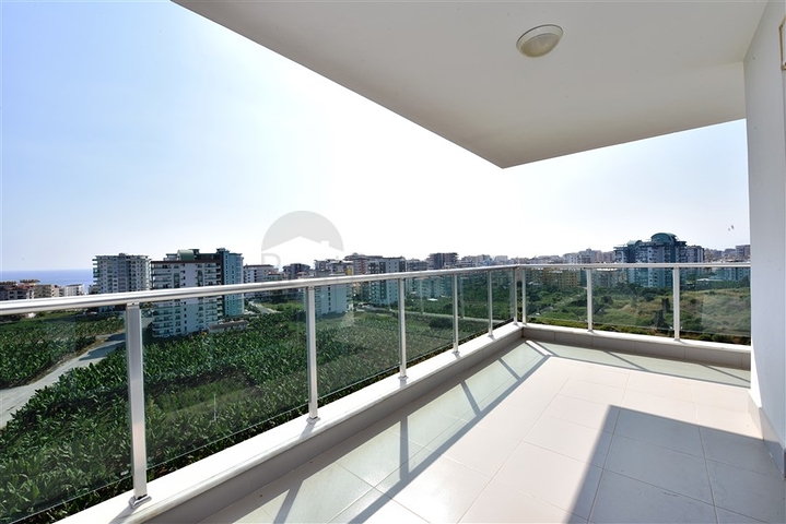 دوبلكس فاخرة - تراس واسع باطلالة بحر - ضمن مجمع سكني في مهموتلار / الانيا 