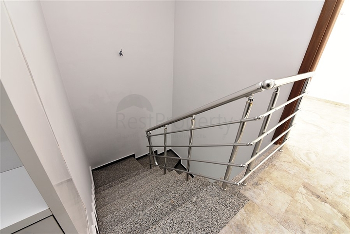 دوبلكس فاخرة - تراس واسع باطلالة بحر - ضمن مجمع سكني في مهموتلار / الانيا 