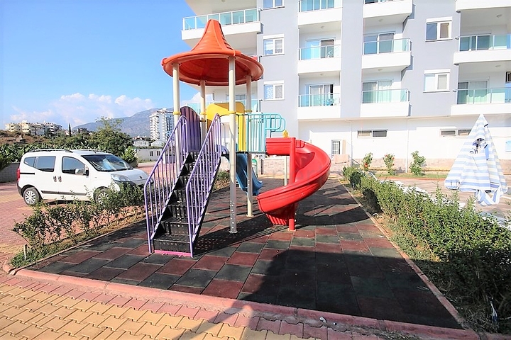 دوبلكس فاخرة - تراس واسع باطلالة بحر - ضمن مجمع سكني في مهموتلار / الانيا 