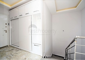 دوبلكس فاخرة - تراس واسع باطلالة بحر - ضمن مجمع سكني في مهموتلار / الانيا 