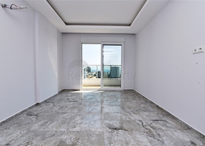 دوبلكس فاخرة - تراس واسع باطلالة بحر - ضمن مجمع سكني في مهموتلار / الانيا 