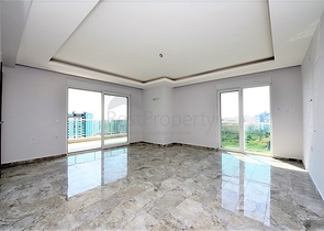 دوبلكس فاخرة - تراس واسع باطلالة بحر - ضمن مجمع سكني في مهموتلار / الانيا 