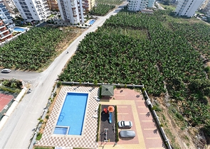 دوبلكس فاخرة - تراس واسع باطلالة بحر - ضمن مجمع سكني في مهموتلار / الانيا 