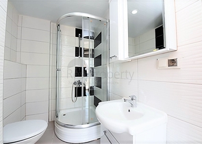 دوبلكس فاخرة - تراس واسع باطلالة بحر - ضمن مجمع سكني في مهموتلار / الانيا 