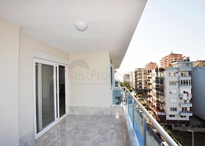 شقق بتصاميم متنوعة -بناء سكني قريب من البحر - مهموتلار / الانيا  