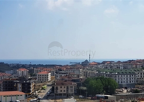 شقق عائلية ضمن مجمع سكني حديث في منطقة بيلك دوزو في اسطنبول 