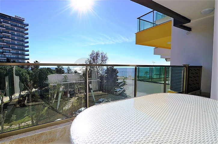 اطلالة مباشرة على البحر - شقة غرفة وصالة - مجمع فاخر - مهموتلار / الانيا 