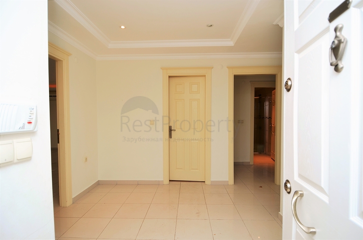 اطلالة ساحرة - شقة عائلية واسعة - ضمن مجمع سكني في الانيا - مهموتلار 